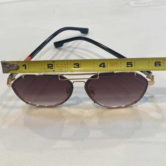 Burberry sunglasses 😎 🕶️ lINISEX for men or women - Picture 13 of 16